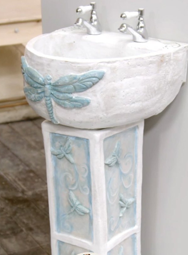 great pottery throwdown 2021 - Jodie's dragonfly sink